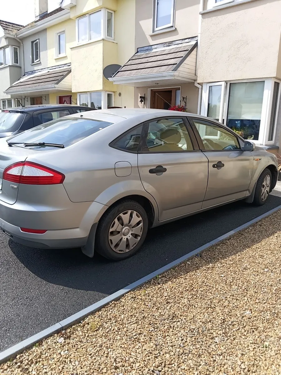 Ford Mondeo 2010 - Image 4