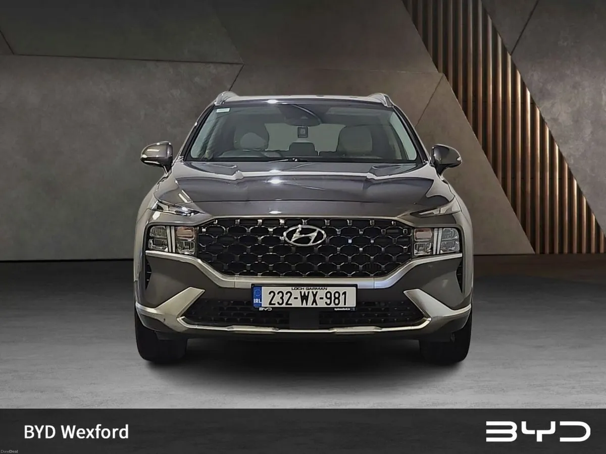 Hyundai Santa Fe (DEPOSIT TAKEN) 1.6 PHEV 4WD Exec - Image 2