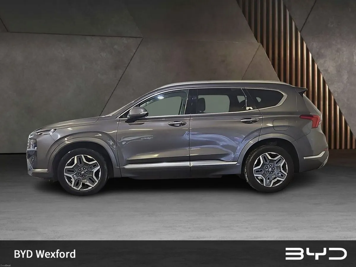 Hyundai Santa Fe (DEPOSIT TAKEN) 1.6 PHEV 4WD Exec - Image 4
