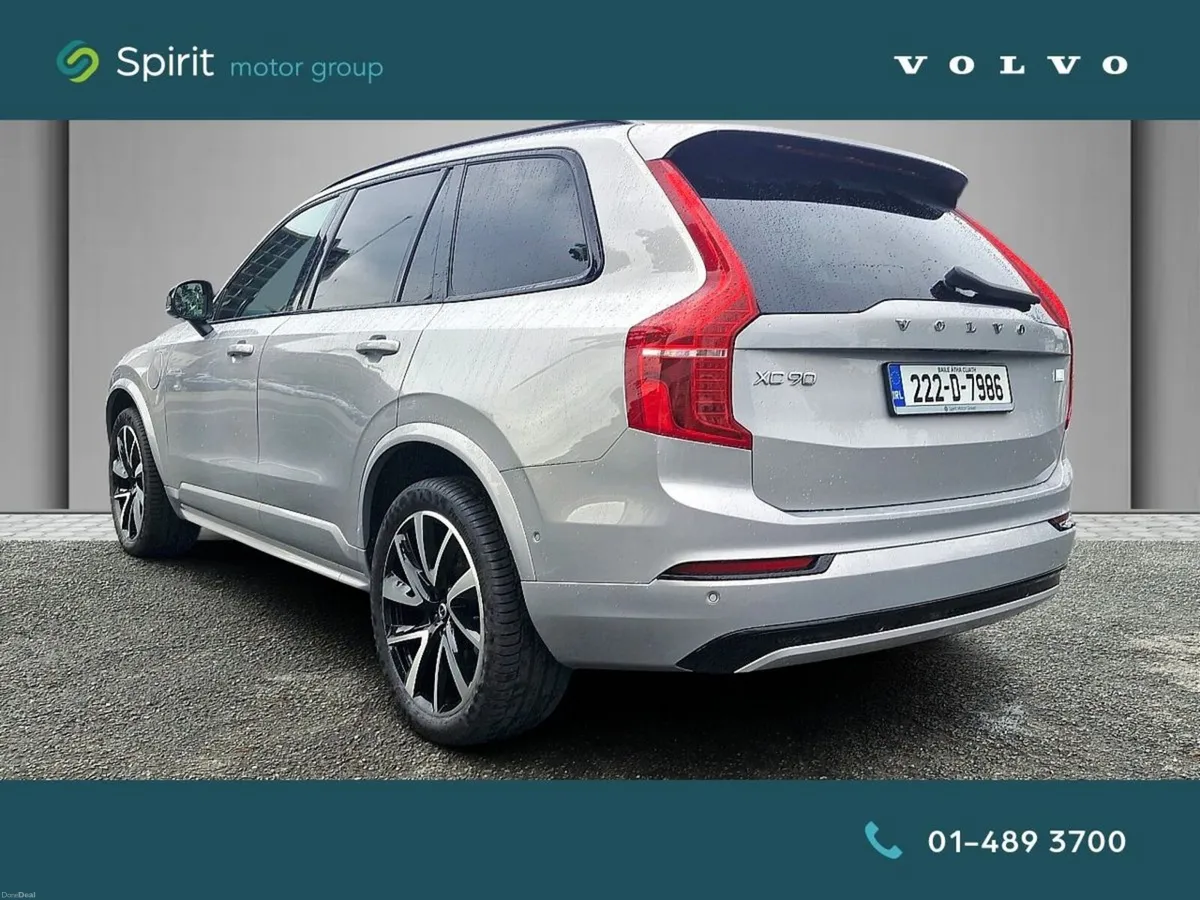 Volvo XC90 T8 Plug In Hybrid AWD - Image 3