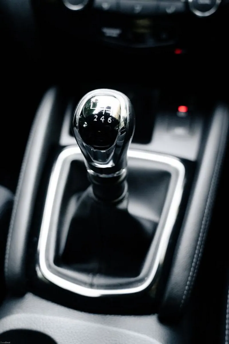 2020 Nissan Qashqai 1.3 Petrol | Panoramic Roof | CarPlay | 85k km - Image 3