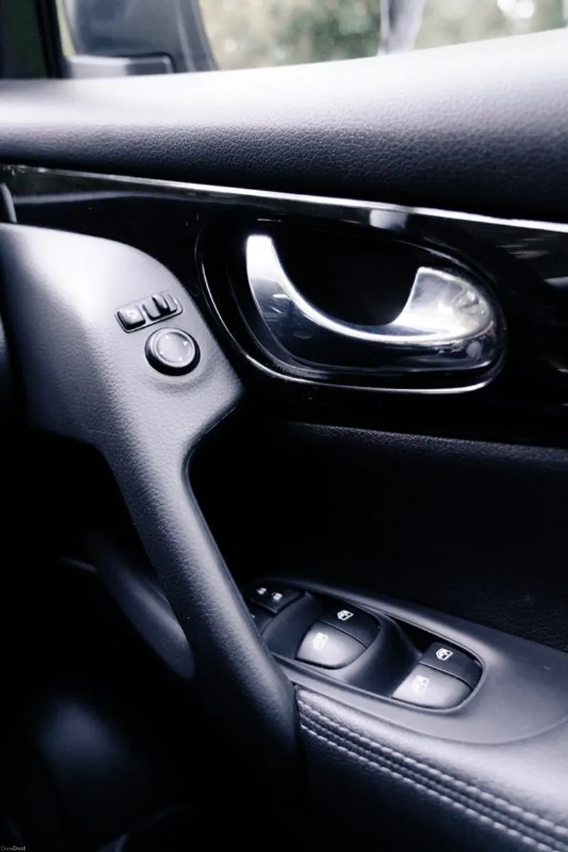 2020 Nissan Qashqai 1.3 Petrol | Panoramic Roof - Image 4