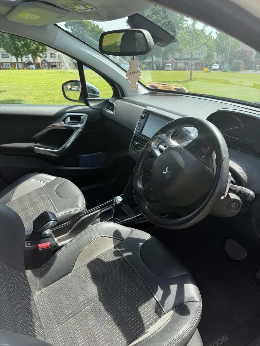 151 Peugeot 2008 EHDI - Image 4