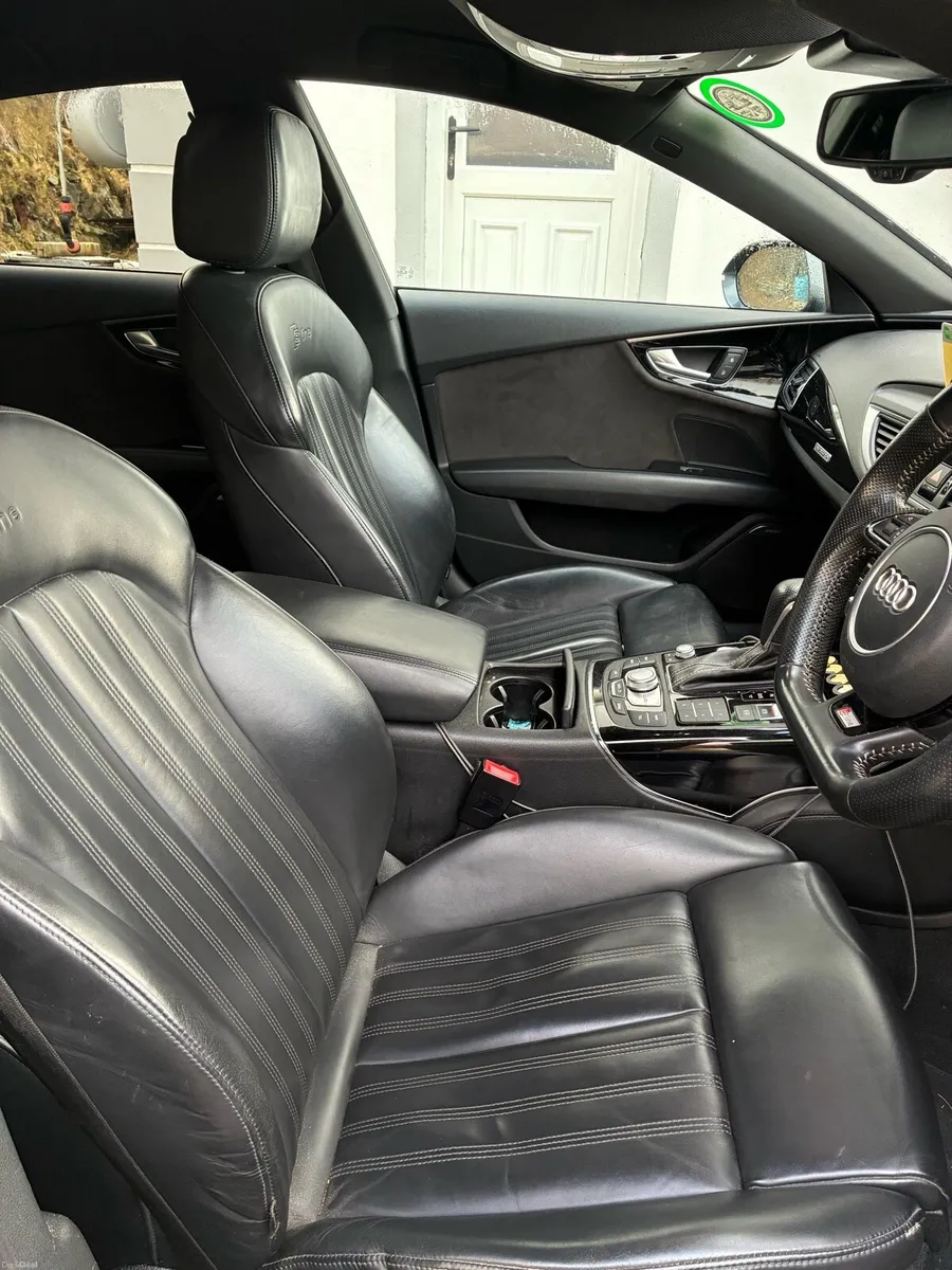 Audi A7 S-Line Black Edition - Image 4