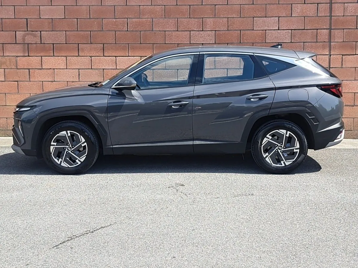 Hyundai Tucson Comfort Plus Model 1.6 Diesel. €2,0 - Image 3