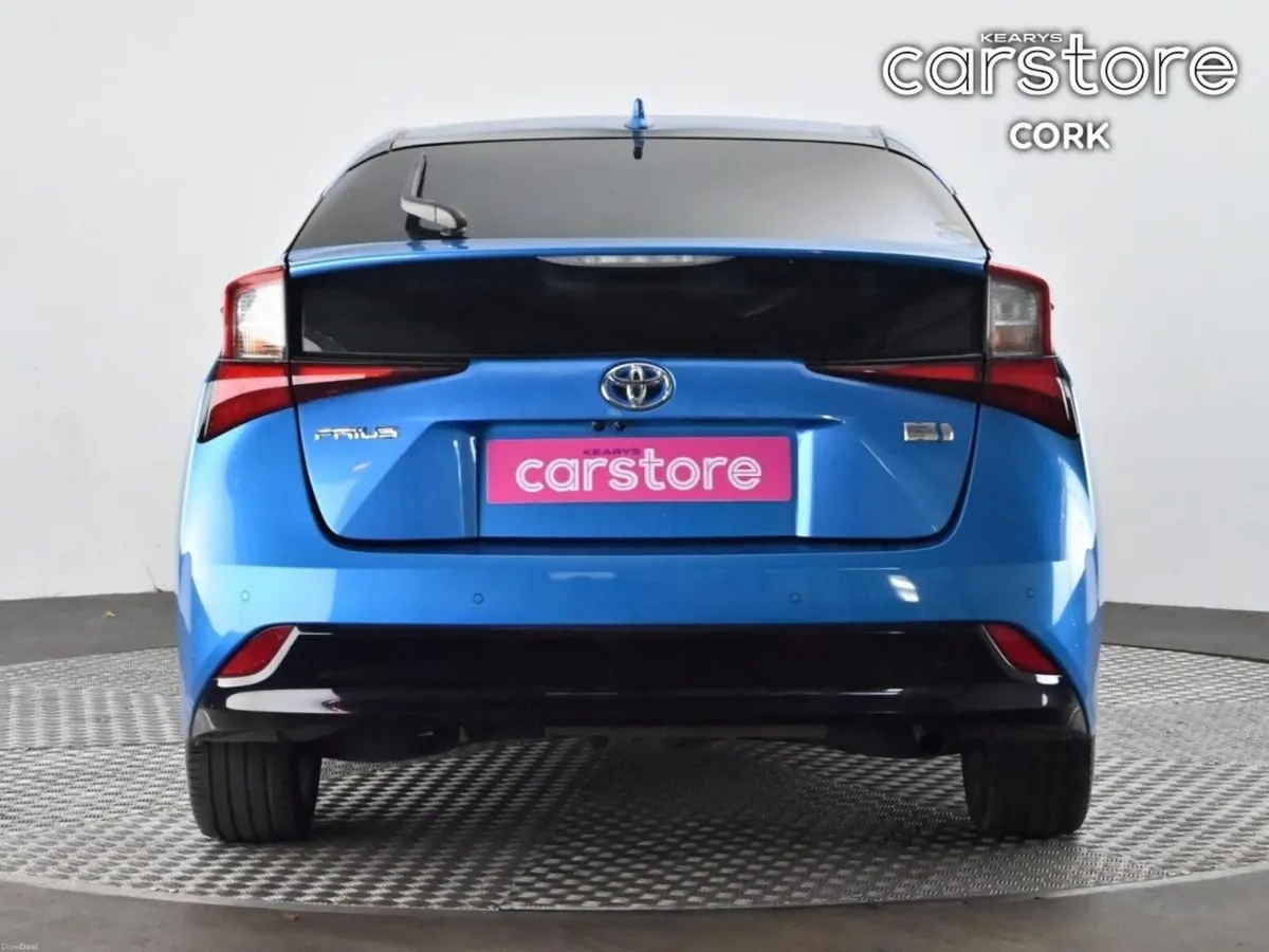 Toyota Prius 1.8 Hybrid Auto - Image 4