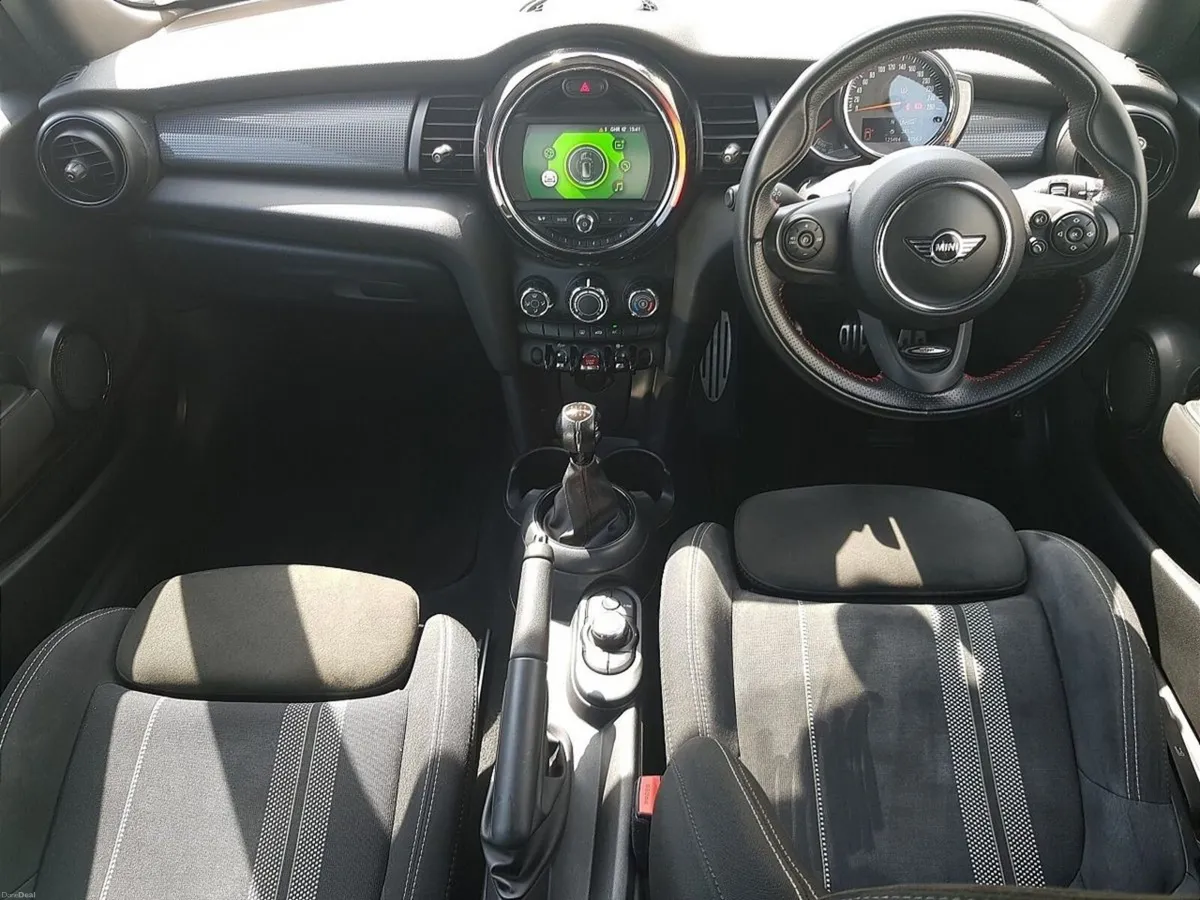 Mini Cooper Cooper Exclusive - Image 4