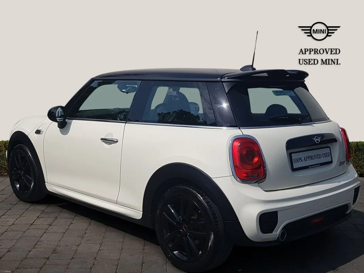 Mini Cooper Cooper Exclusive - Image 2