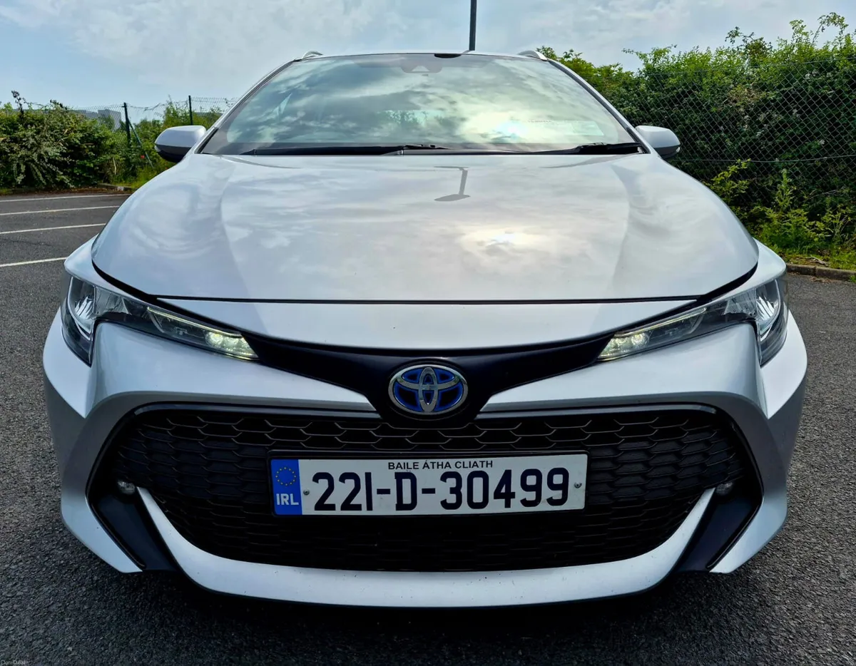 2022 TOYOTA COROLLA LUNA HYBRID - Image 4