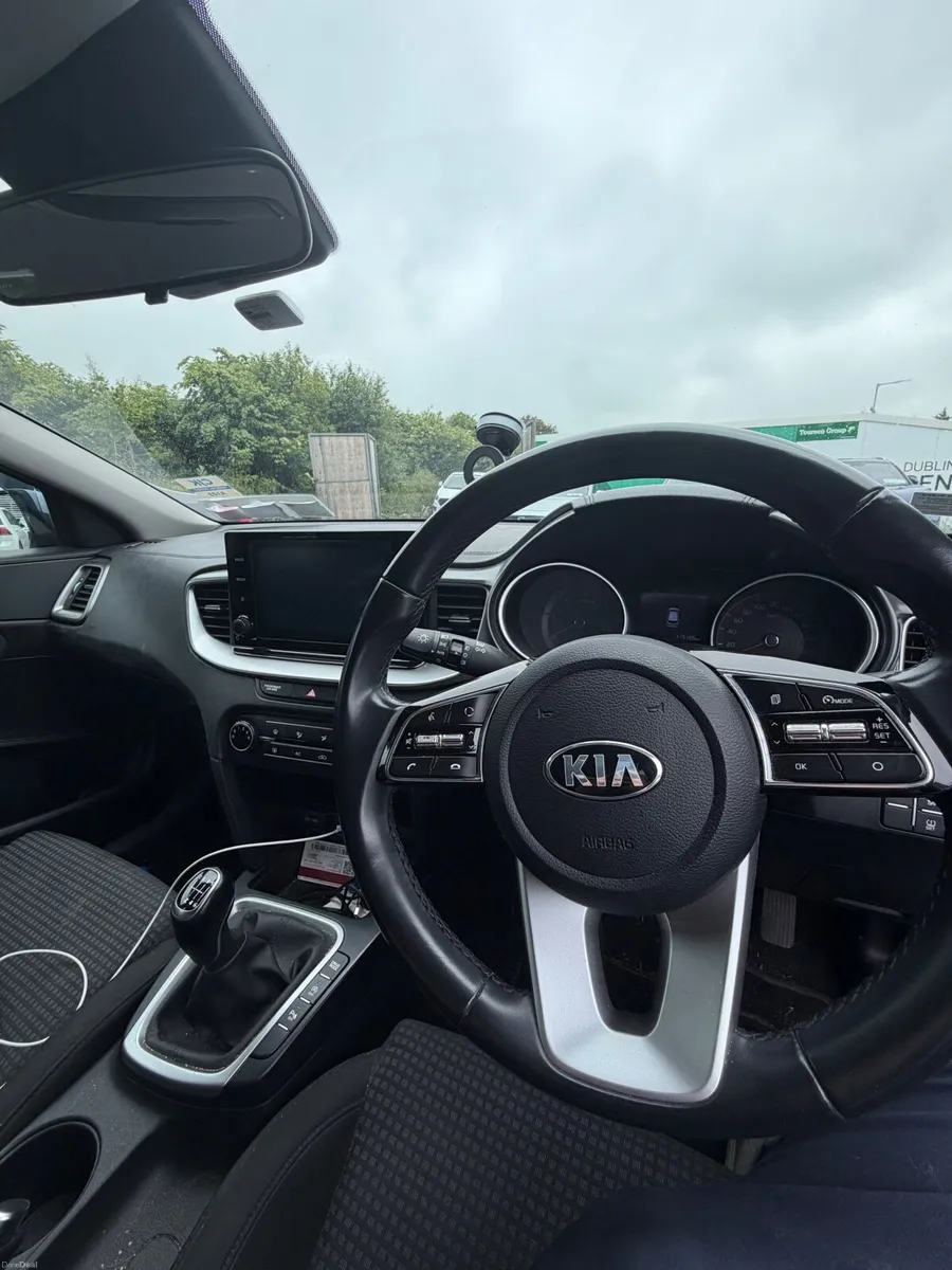 Kia Ceed 2021 - Image 4
