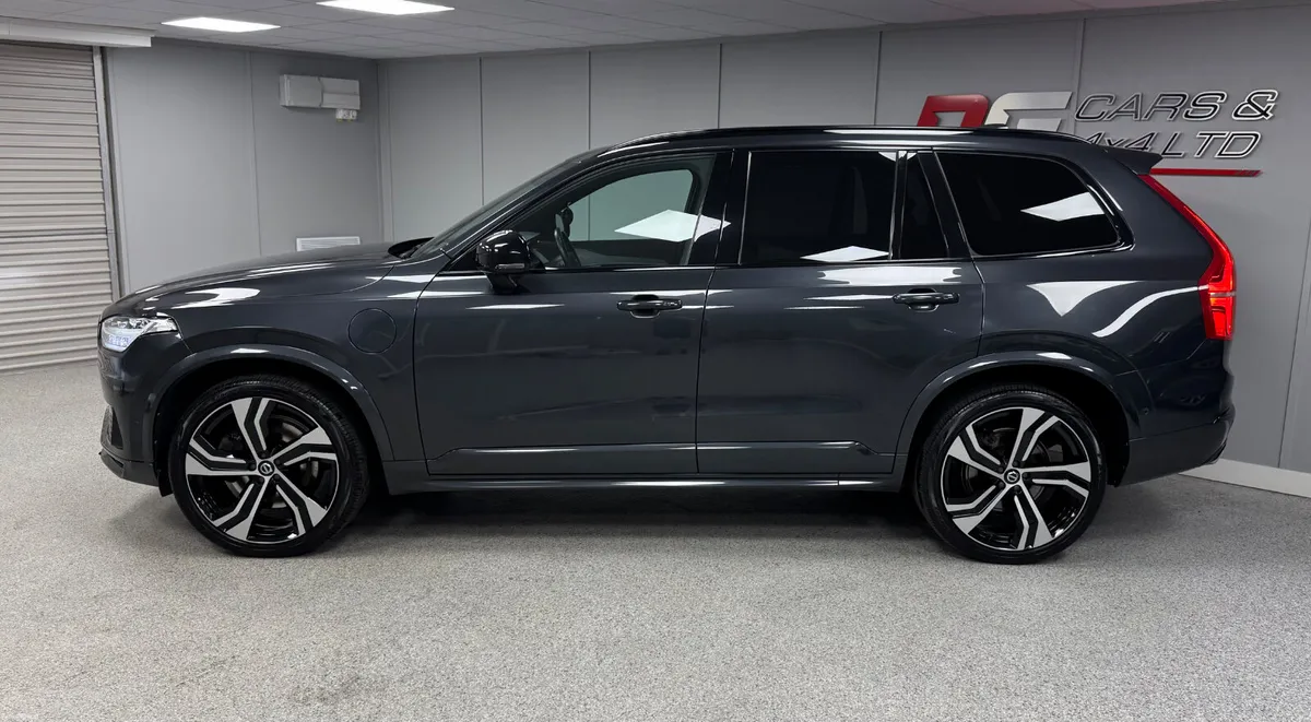 2020 Volvo XC90 2.0 R Design Pro Auto 7 Seater - Image 4