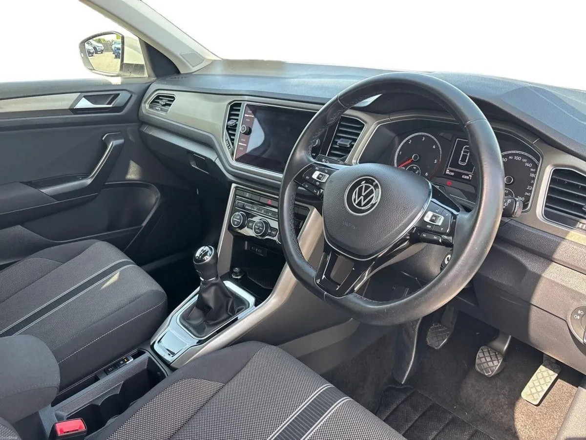 Volkswagen T-Roc 2.0 TDI 115bhp Design - Image 6