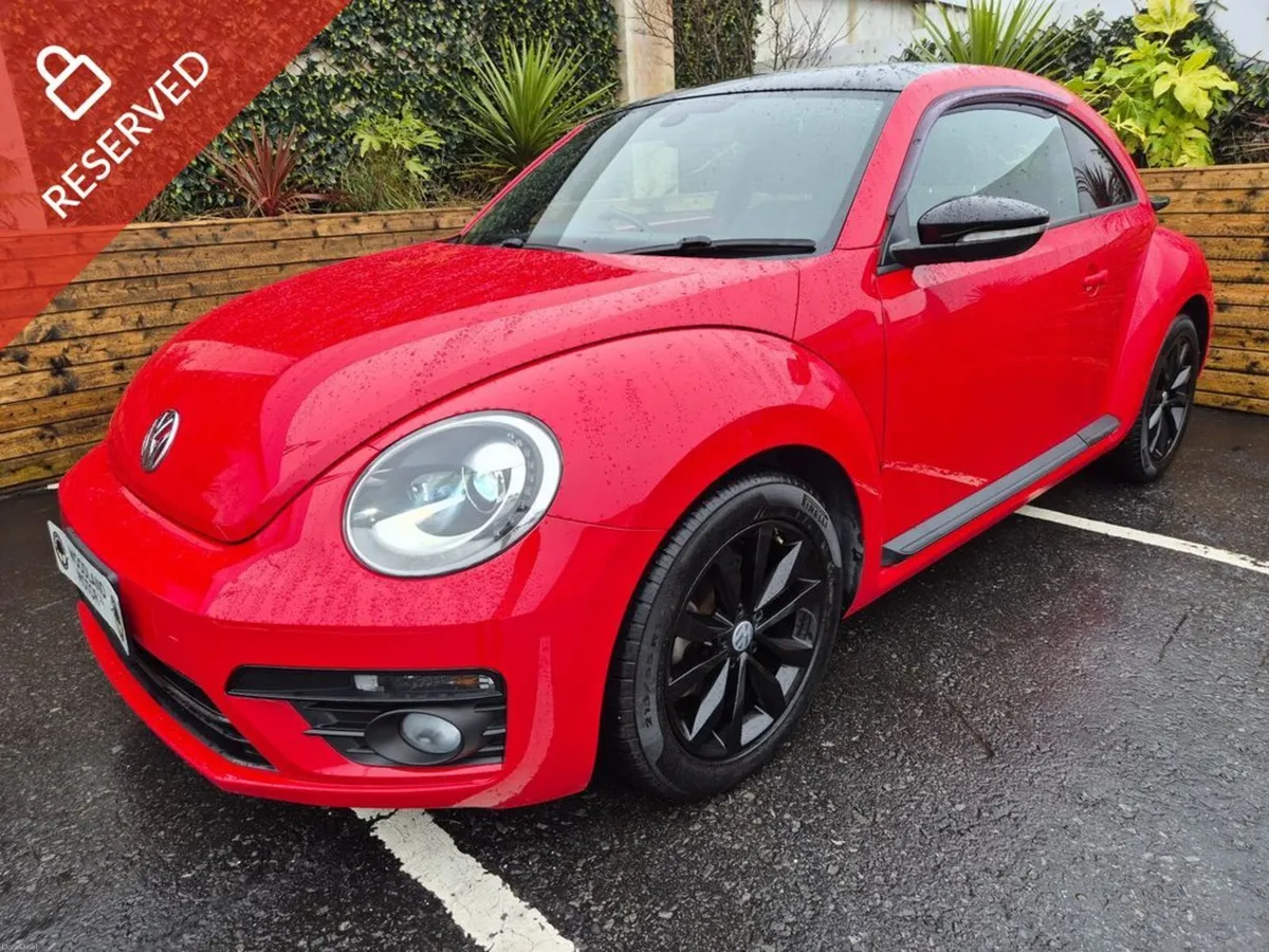 Volkswagen Beetle 1.2 TSI AUTO / DESIGN BLACK STYL - Image 1
