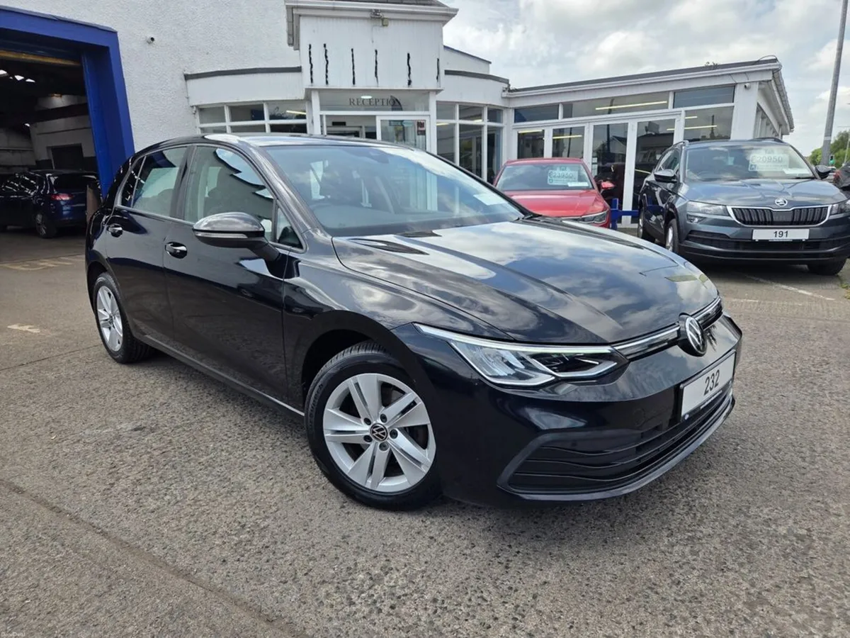 Volkswagen Golf LIFE TDI DSG - Image 1