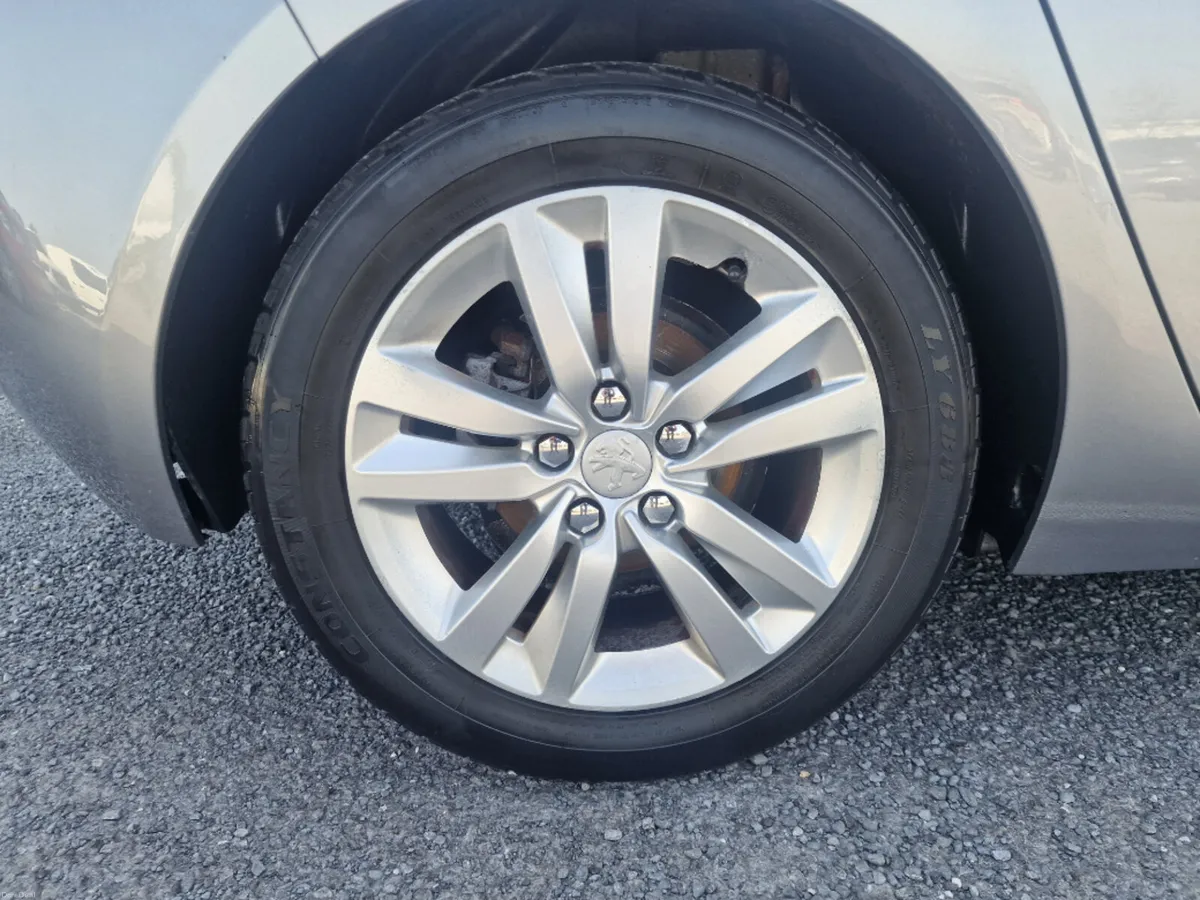 Peugeot 308 Active 1.6 HDI 92 4DR - Image 4