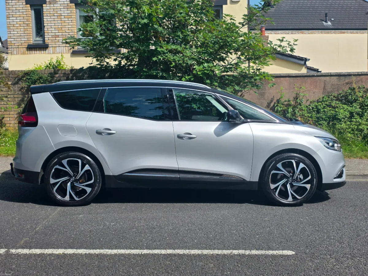 Renault Grand Scenic Signature NAV DCI 4DR - Image 2