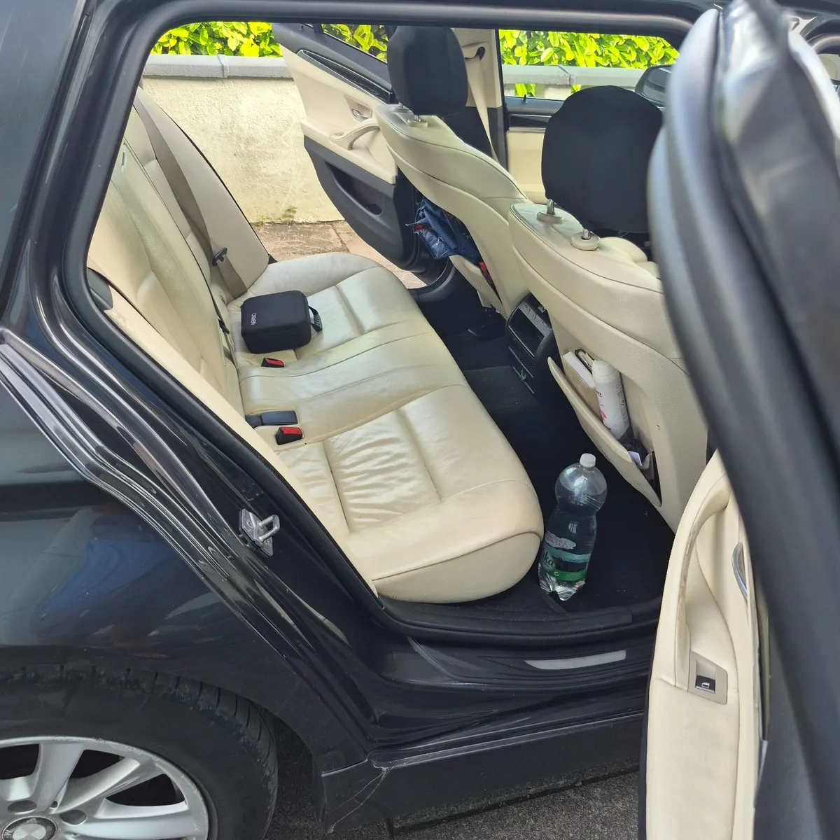 BMW 5-Series 2011 - Image 4