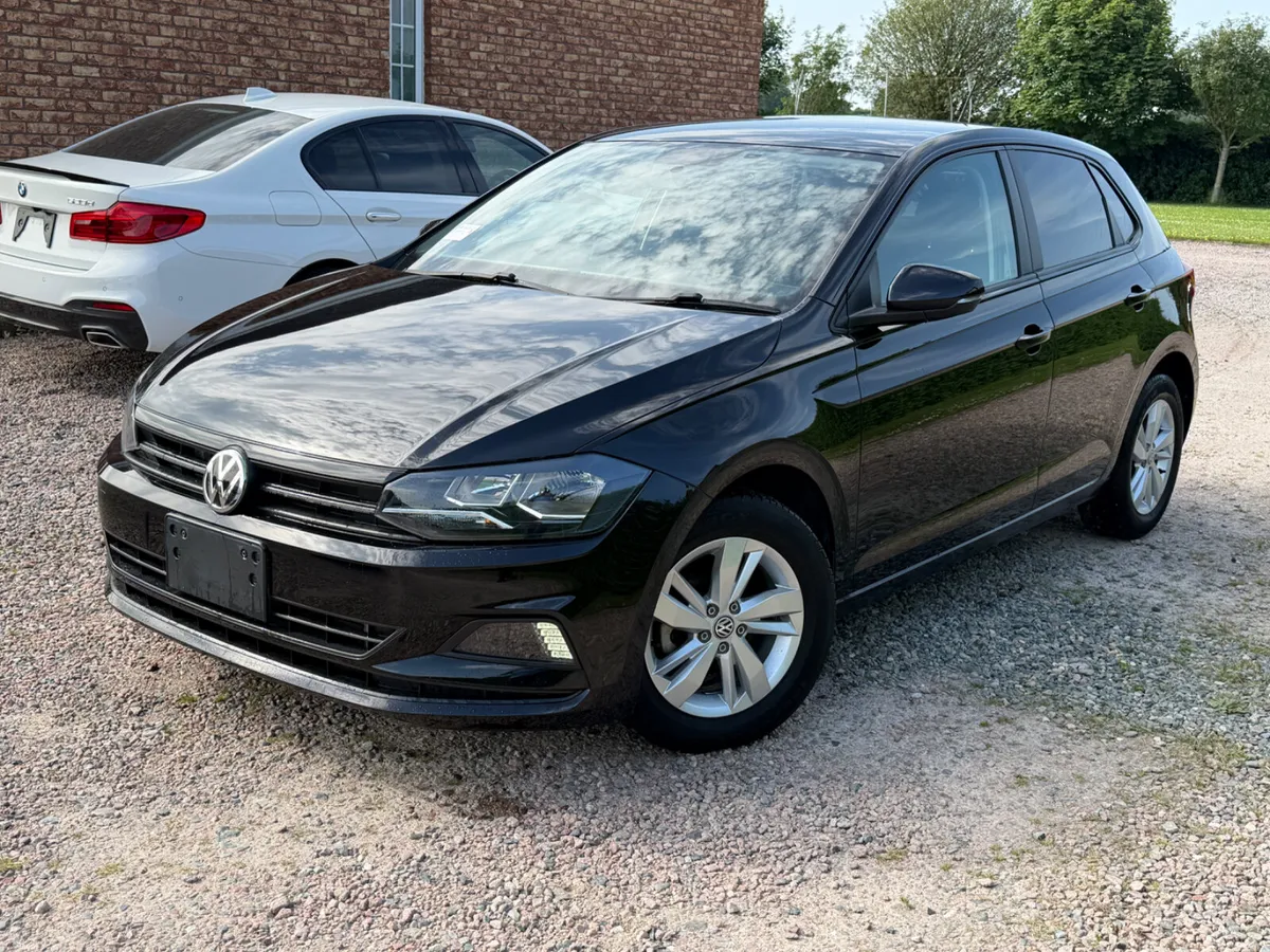201 Volkswagen Polo Comfortline DSG - Image 2