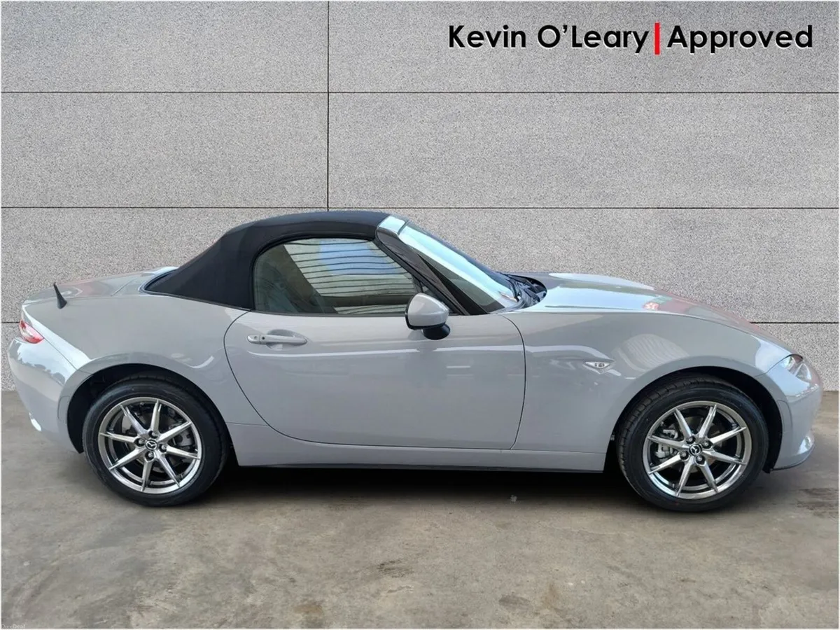 Mazda MX-5 EXCLUSIVE LINE 1.5 ST - Image 6