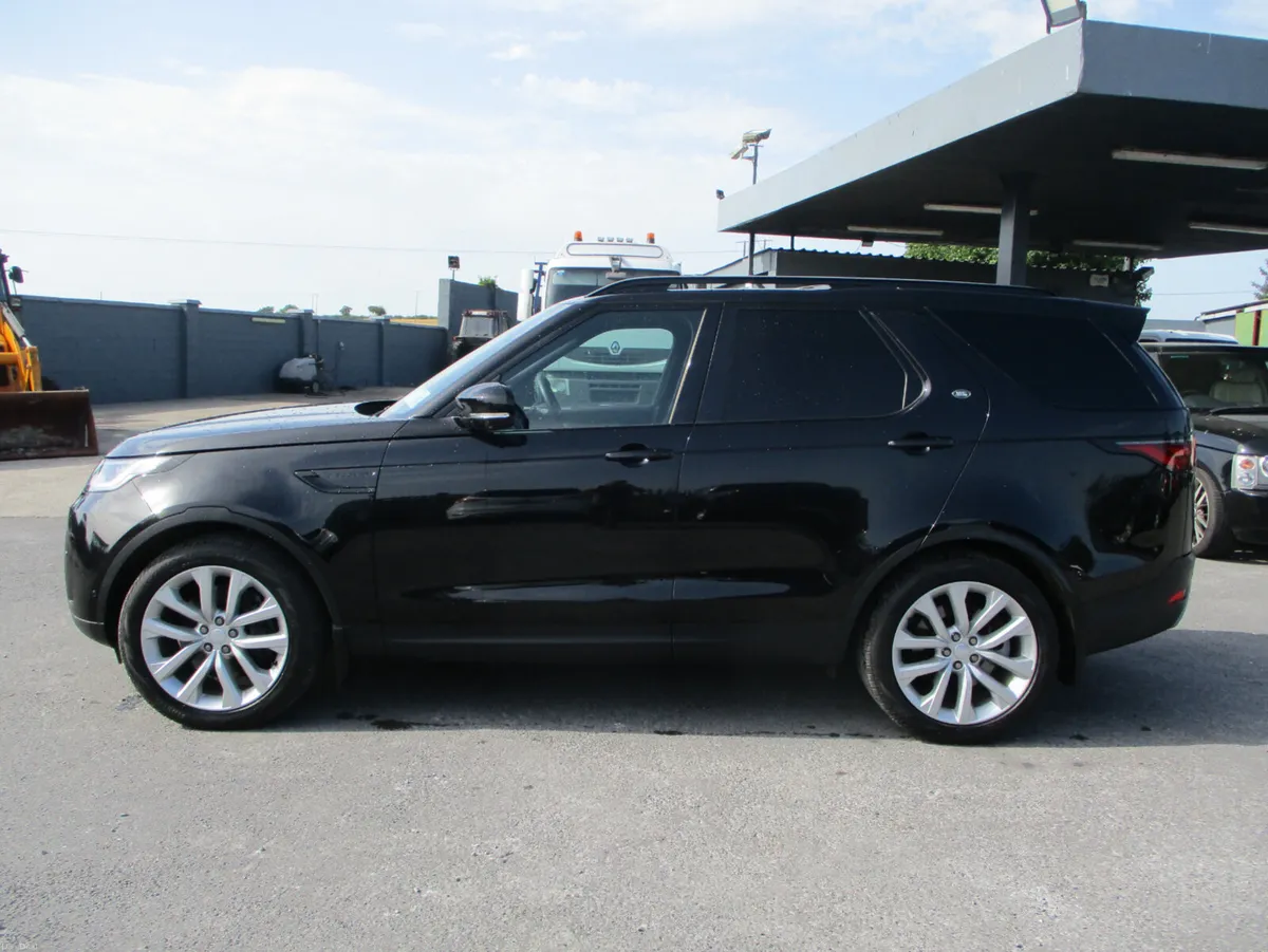 Land Rover Discovery 3.0 I6 SE COMM - Image 4