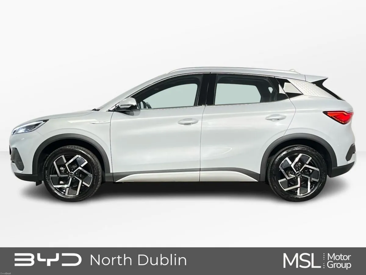 BYD ATTO 3 Design 60kWh 204PS - 18 Inch Alloys - P - Image 6