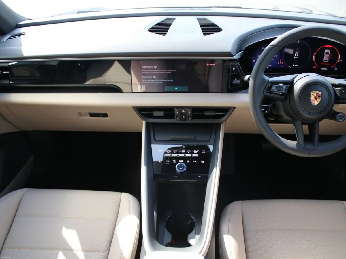 Porsche Macan Electric - Image 6