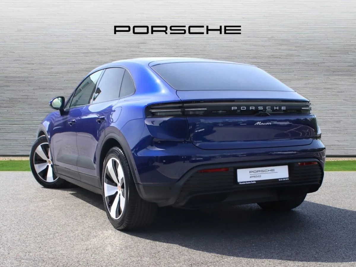 Porsche Macan - Image 2