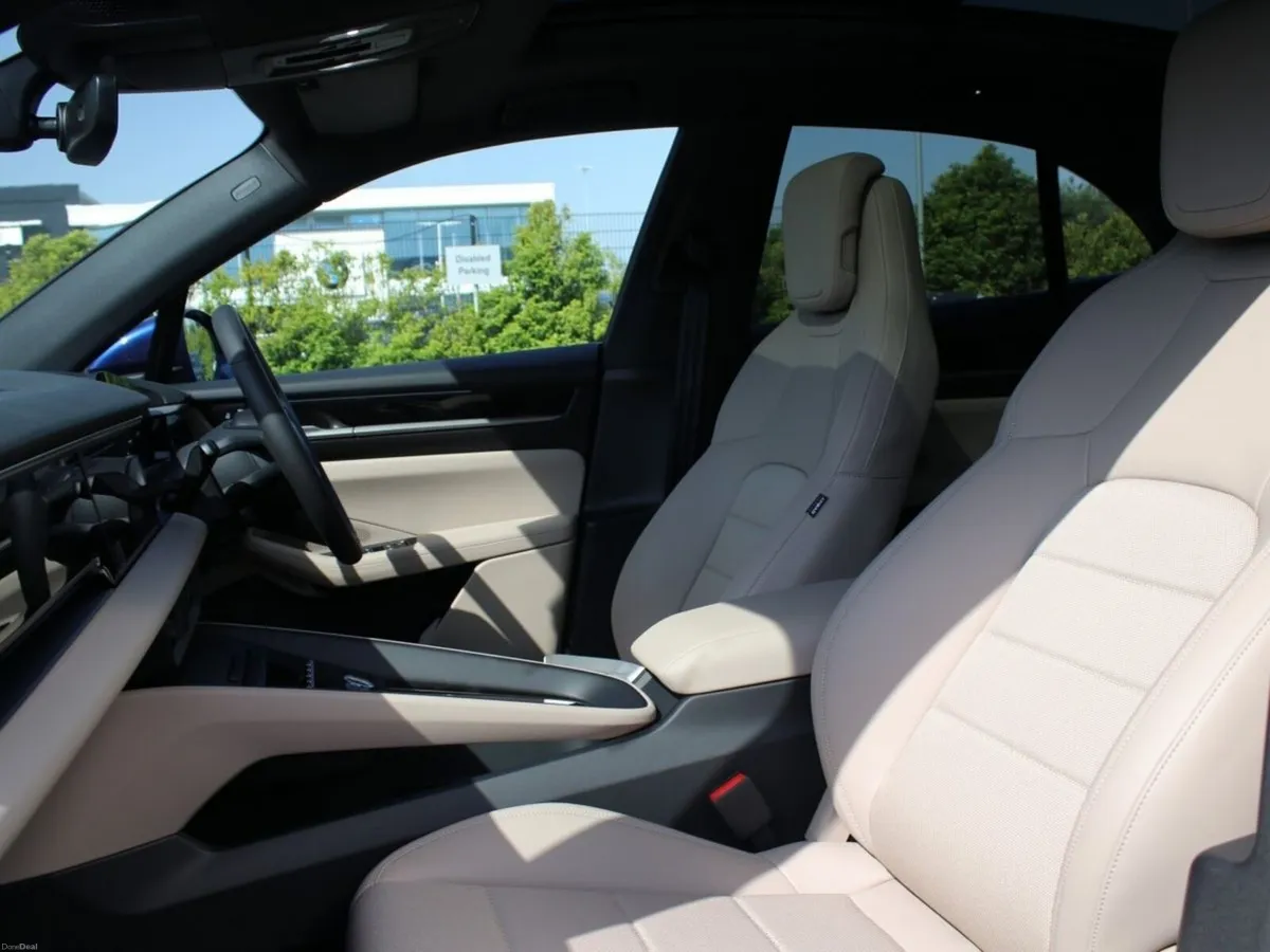 Porsche Macan - Image 4