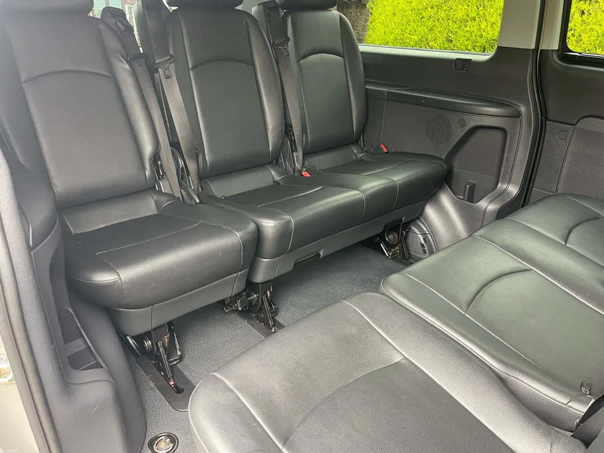 Vito 3.0 V6 9 seater Nct 05/27 - Image 5