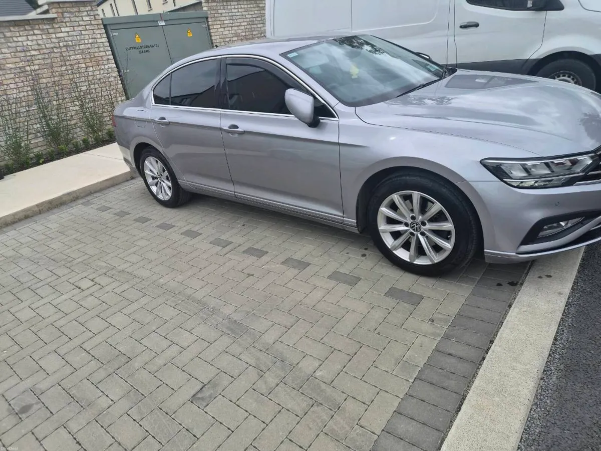 Volkswagen passat - Image 1