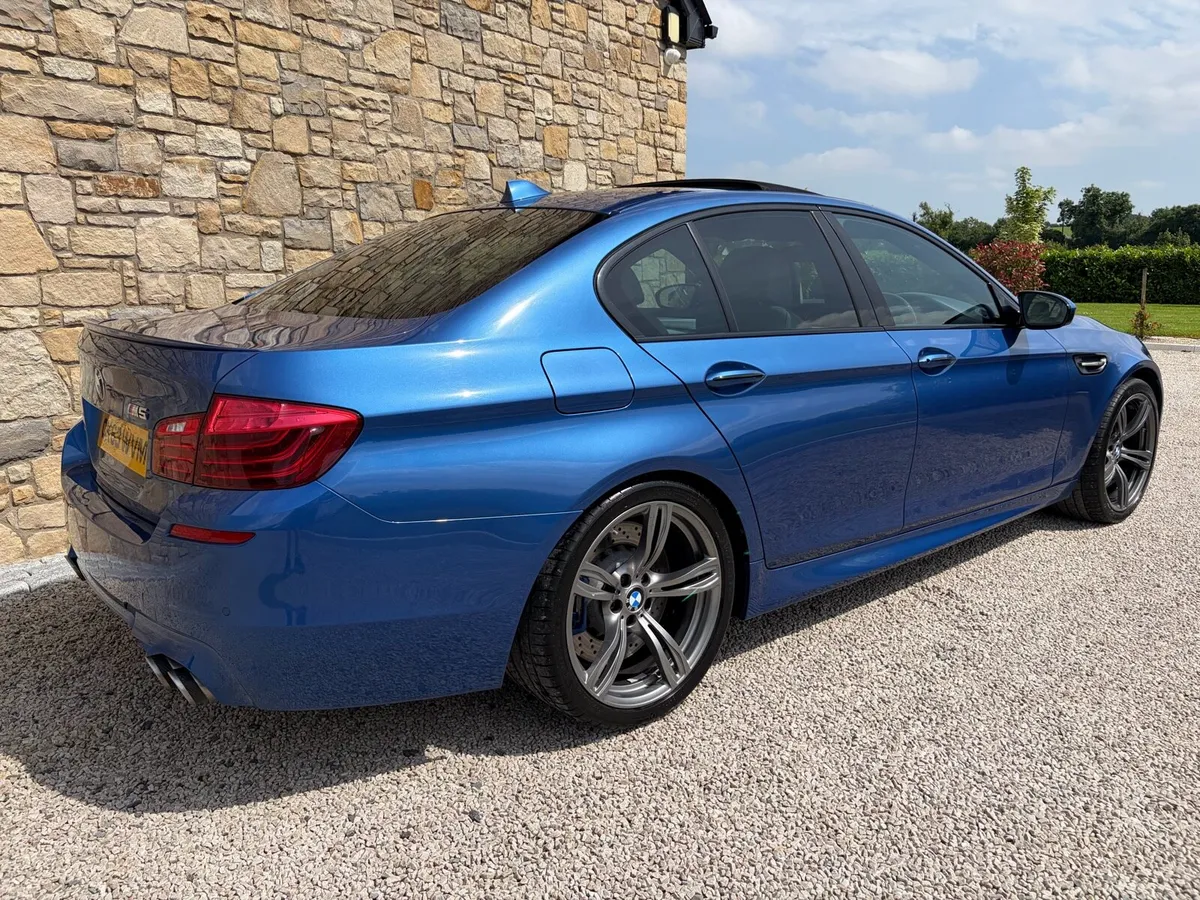 BMW M5 550BHP FSH / MASSIVE SPEC ON THIS CAR - Image 4