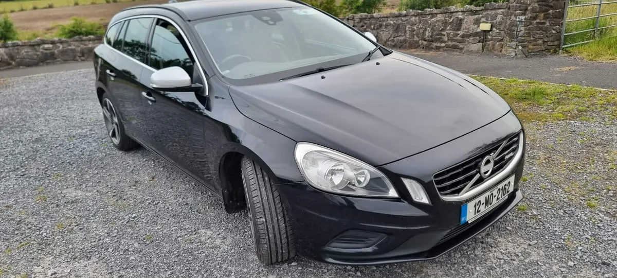 Volvo V60 2.0D 2012, new nct, €2850 - Image 1