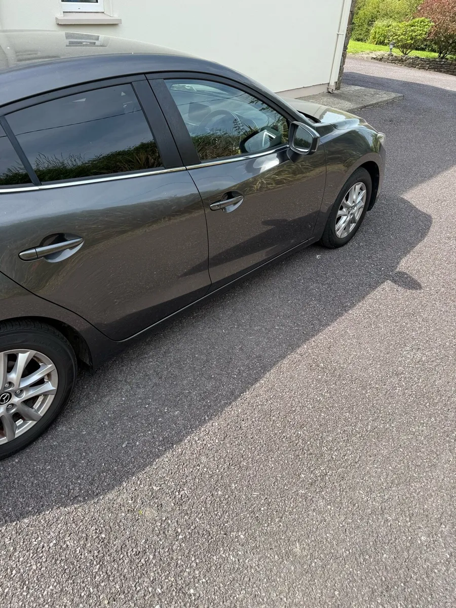 Low Mileage Mazda 3 - Image 4