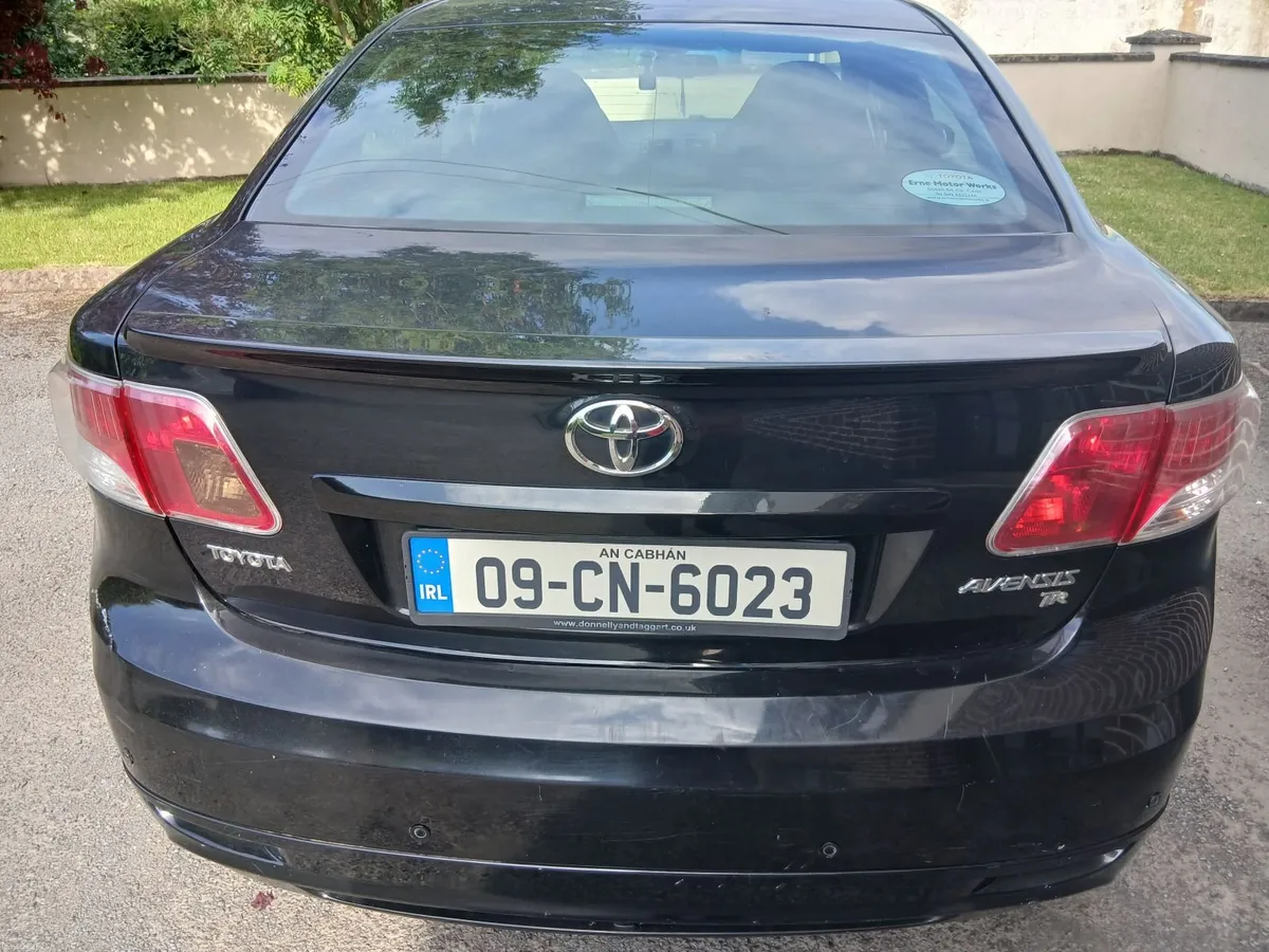 Toyota Avensis 2009 - Image 1