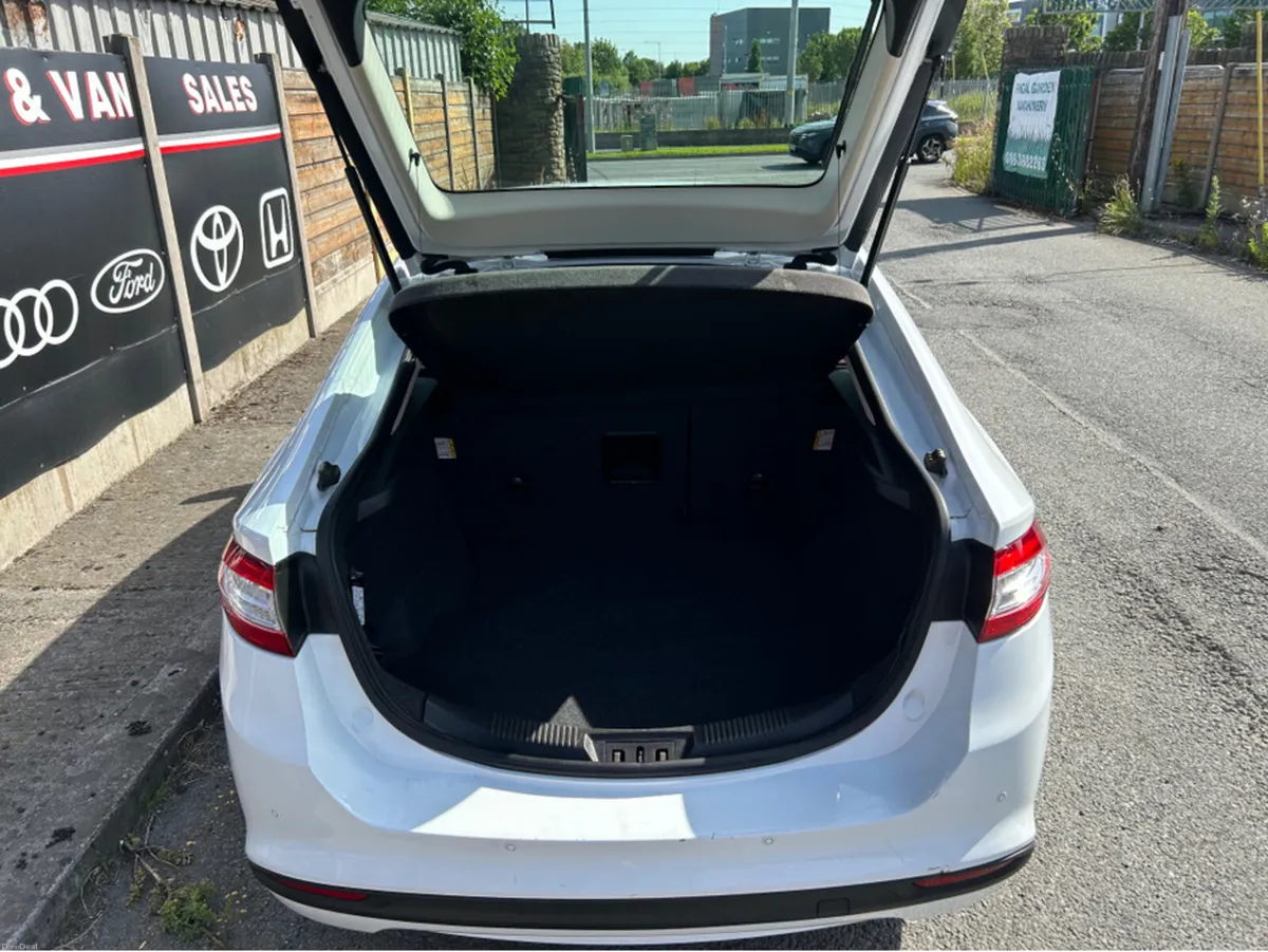 Ford Mondeo 2.0 TDCI ZETEC ECO S/S 150PS 5DR - Image 6