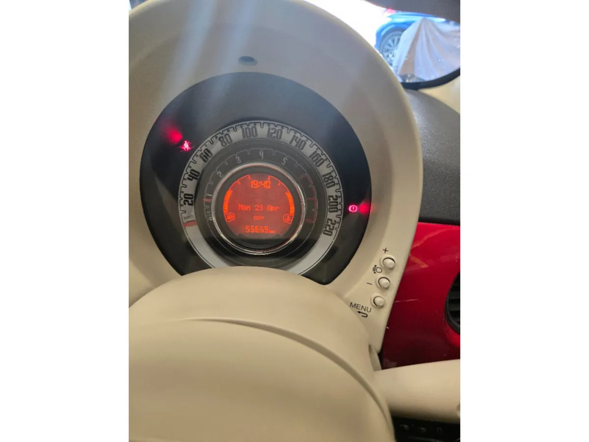 Fiat 500 1.2 69BHP POP 2DR/// STUNNING LOW MILEAGE - Image 2
