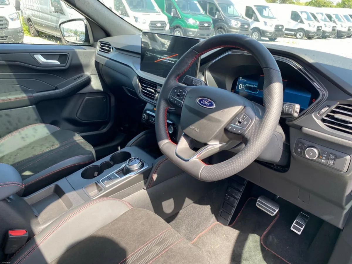 Ford Kuga Kuga ST-Line X Edition PHEV - Image 6