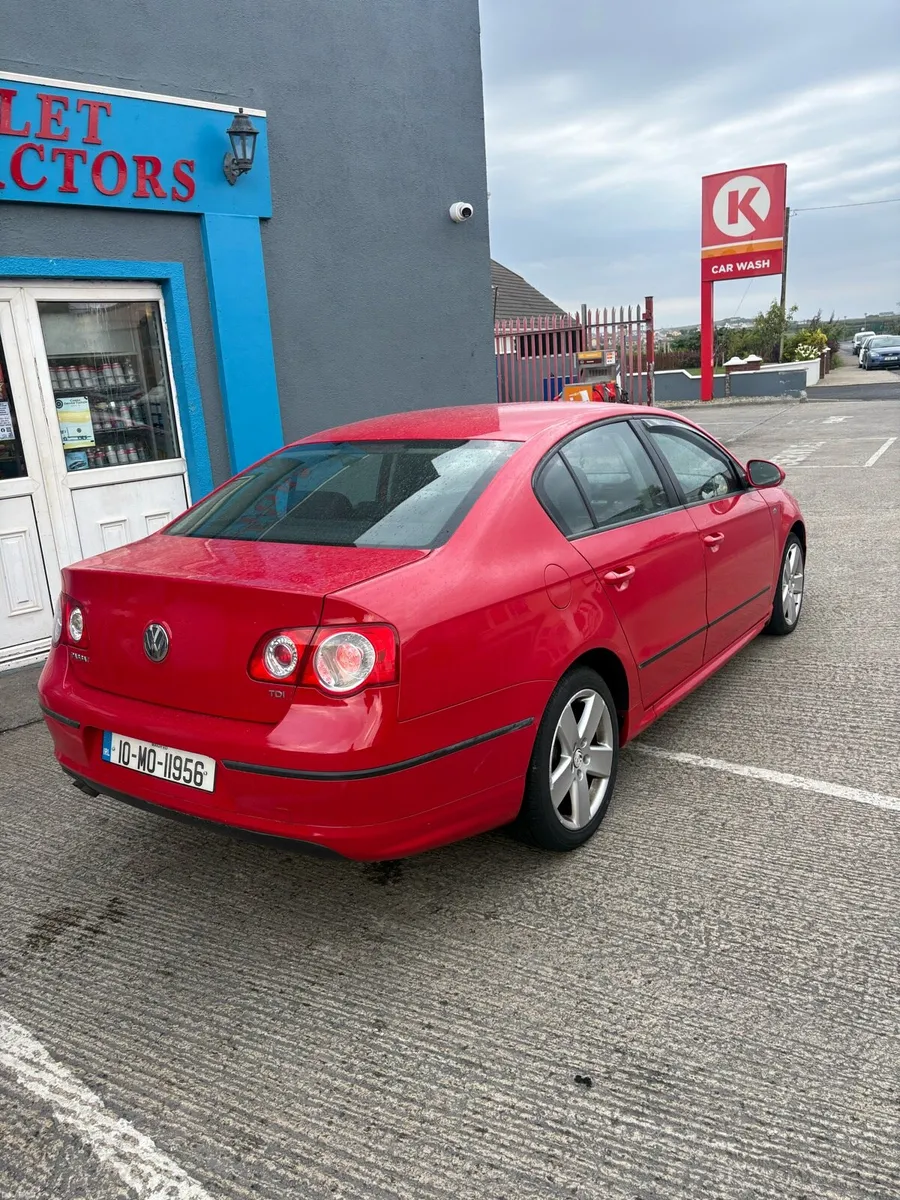 volkswagen Passat - Image 4