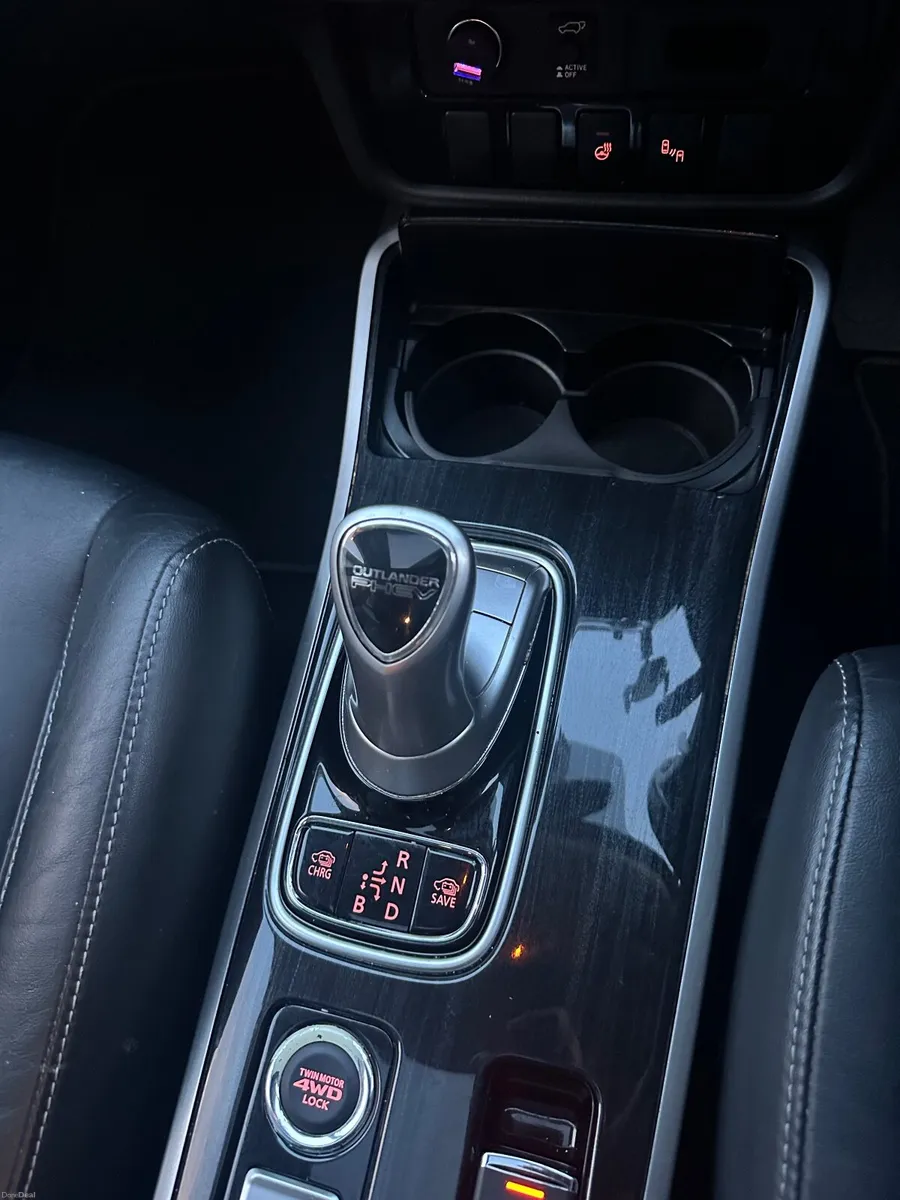Mitsubishi Outlander 2017 - Image 1
