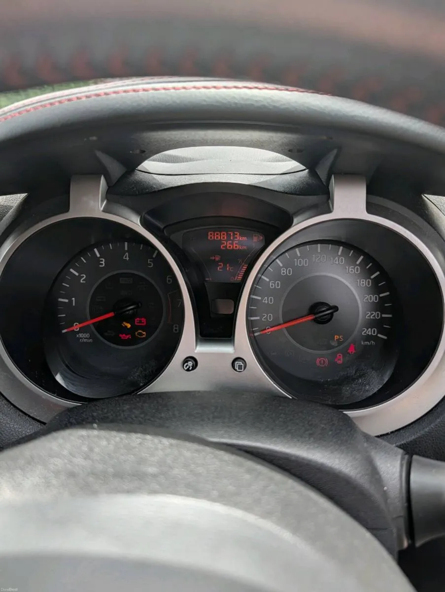 Nissan Juke Premium 1.2 petrol - Image 6