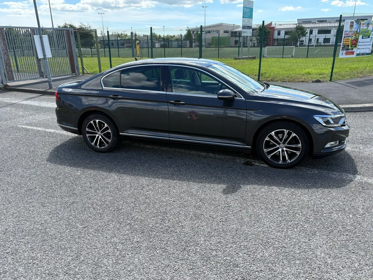 Volkswagen passat - Image 2