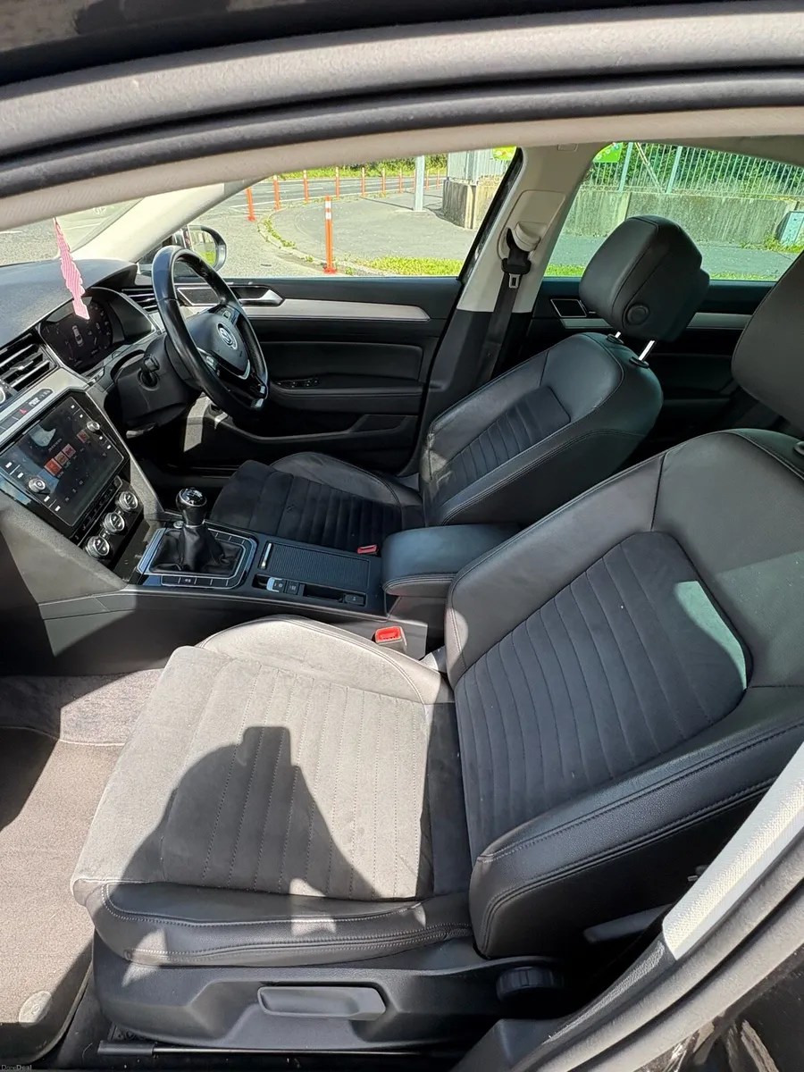 Volkswagen passat - Image 6