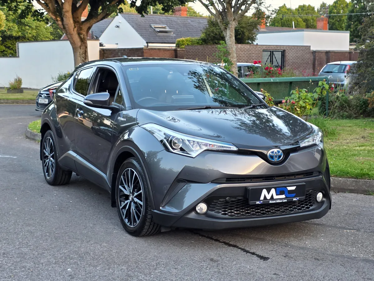 Toyota C-HR Hybrid Sol - Automatic - 2017 - Image 3