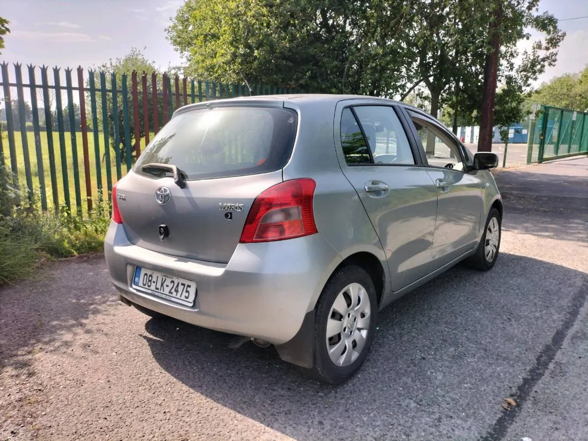 Toyota Yaris - Image 4