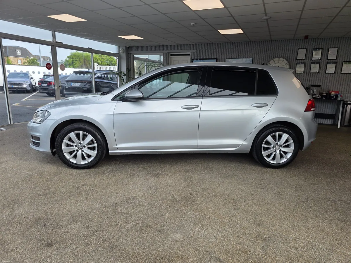 Volkswagen Golf 1.6 TDI 5DR 110HP Bluemotion 2016 - Image 4