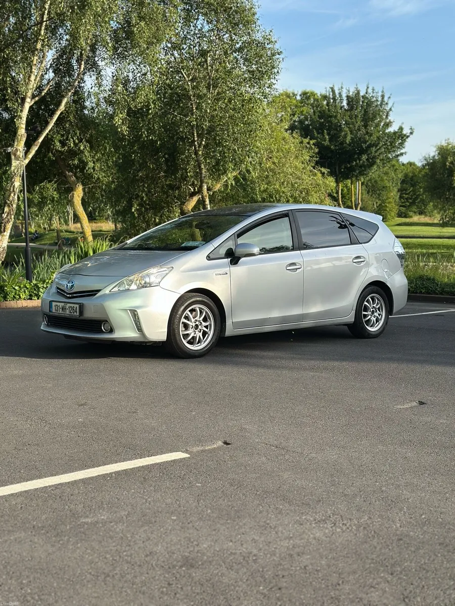 131 Toyota Prius+ 7 Seats | NCT 07/27 | HIGH SPEC - Image 3