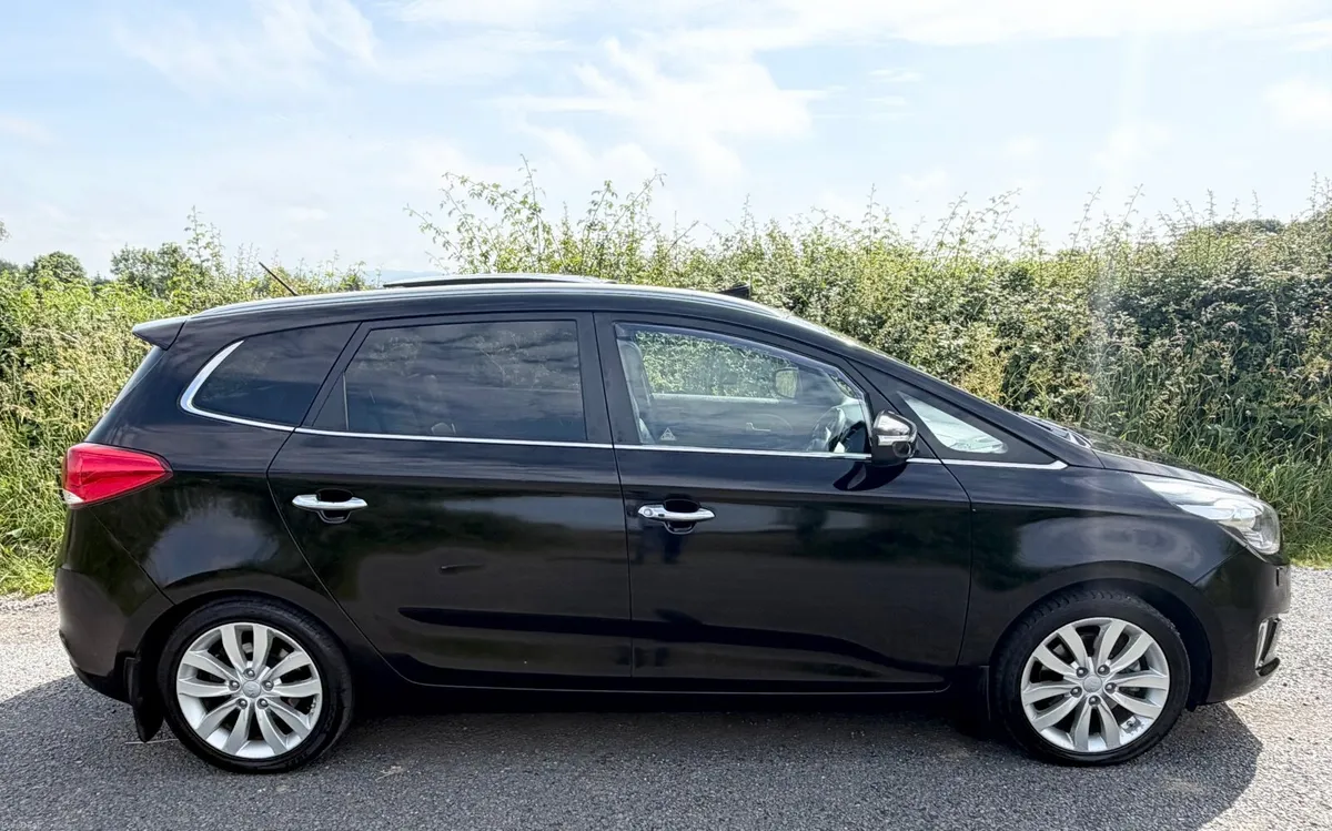 Kia Carens Platinum 1.7Crdi 7 Seater 2016 - Image 4