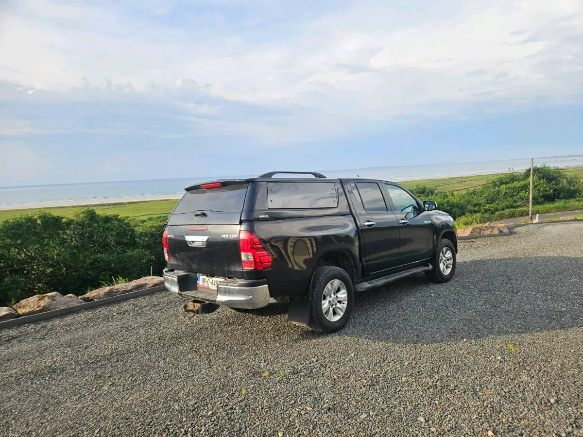 Toyota Hilux - Image 3