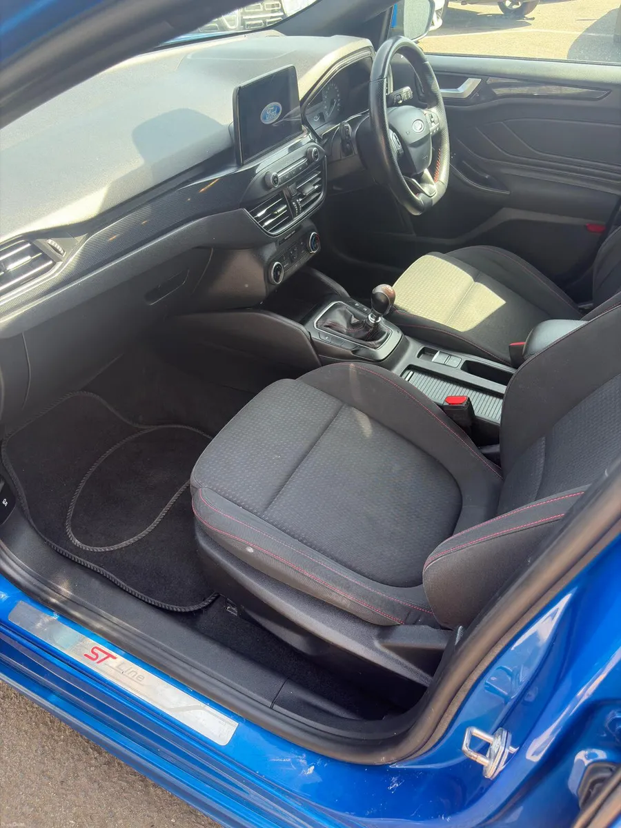 Ford Focus 2019 - Image 5