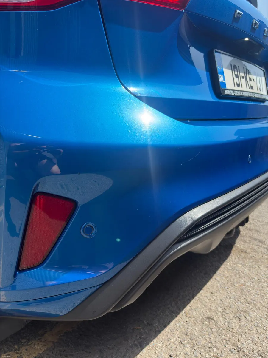 Ford Focus 2019 - Image 2